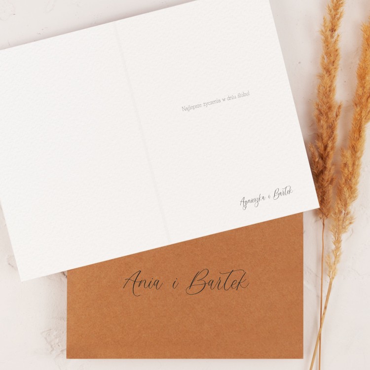 Personalizowana Minimalistyczna kartka ślubna na fakturowanym papierze z cytatem - Winnie the Pooh